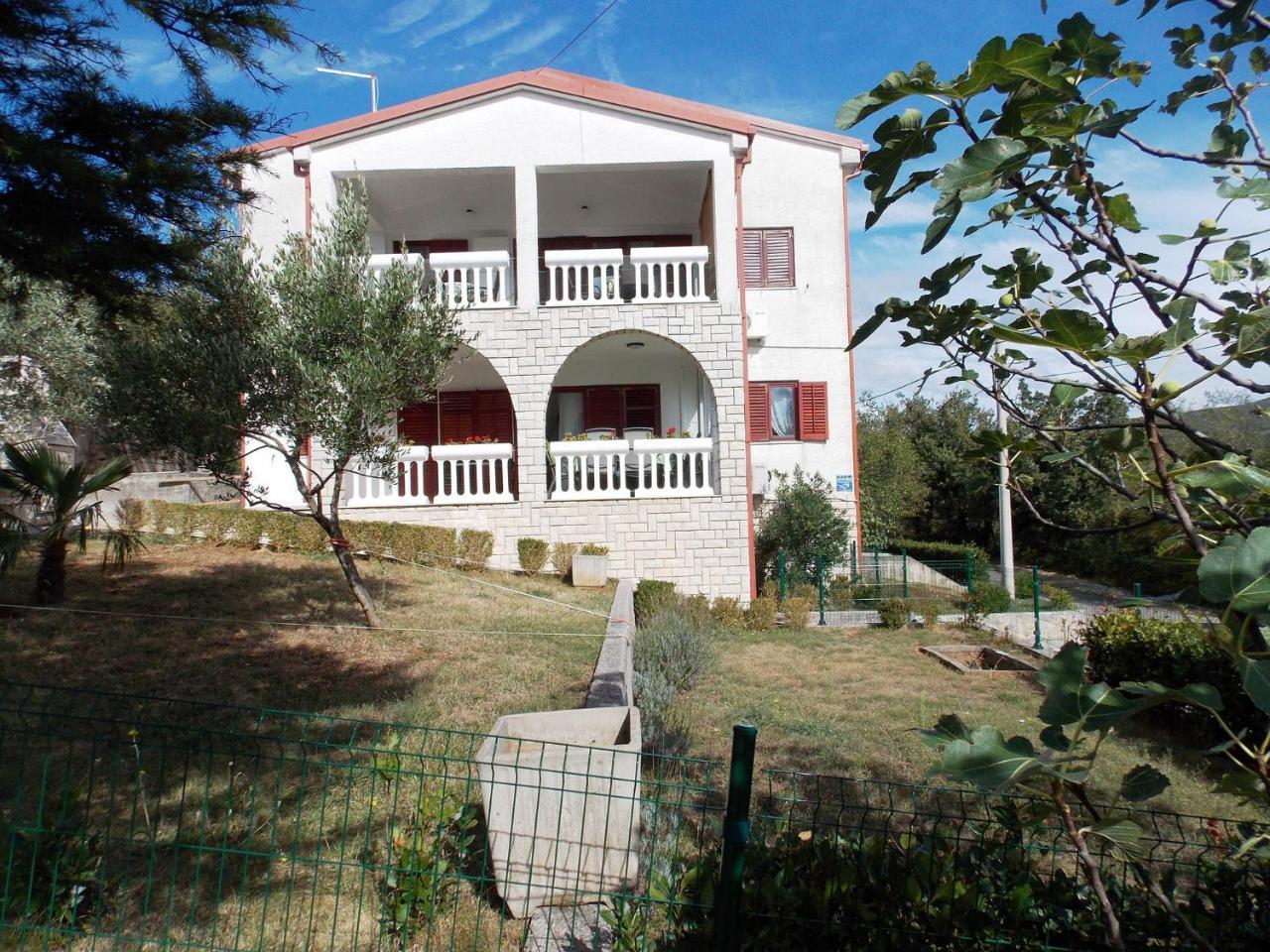 Apartments Rogic Jadranovo Ngoại thất bức ảnh
